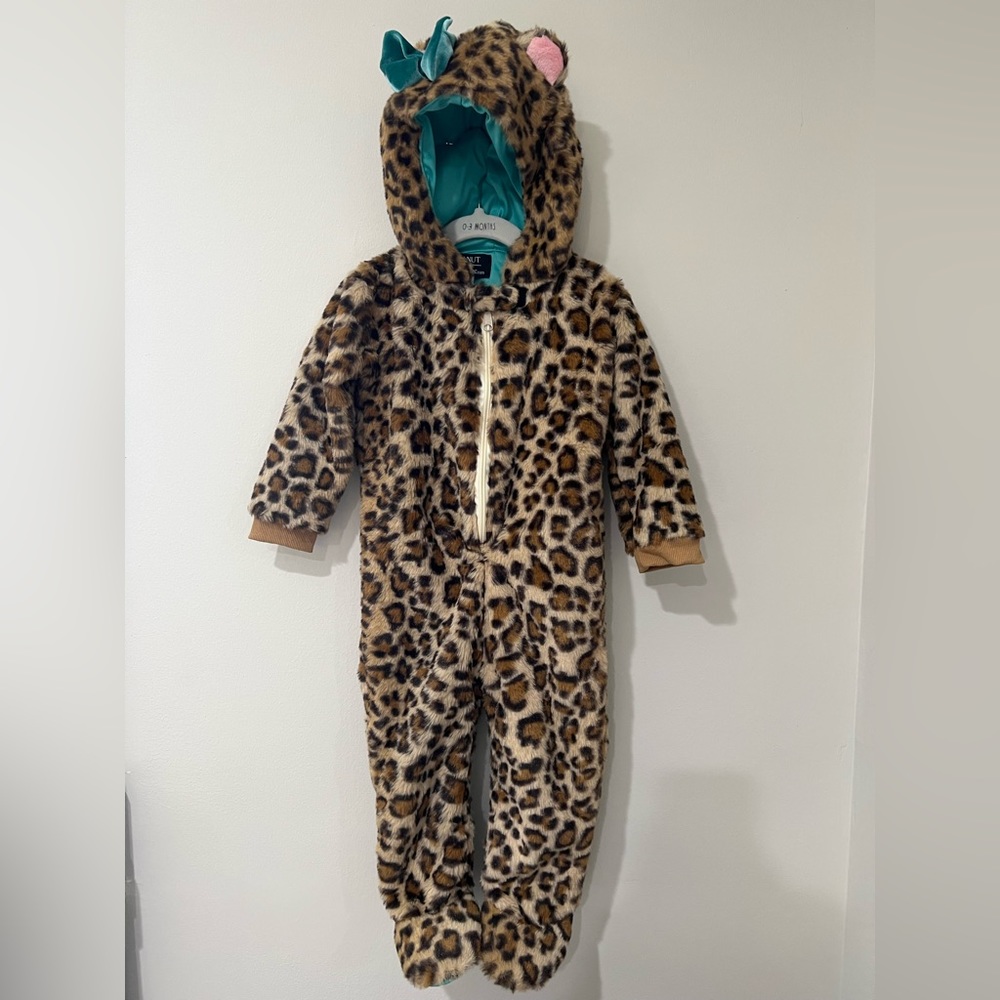 Posh Peanut Lana leopard halloween costume